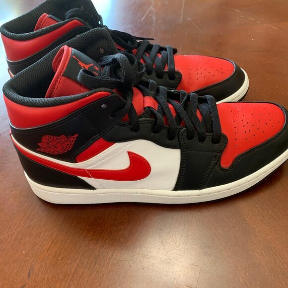 Nike Air Jordan 1  Mid 'Bred Toe'  Swoosh  Sneakers Sz.11.5 - Picture 5 of 7